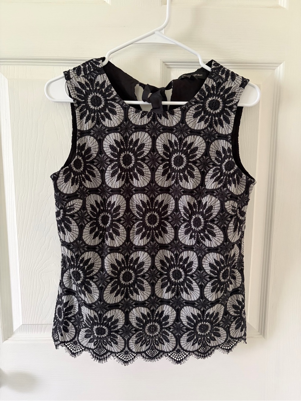 Banana Republic Black Floral Lace Overlay Camisole with Gray Lining